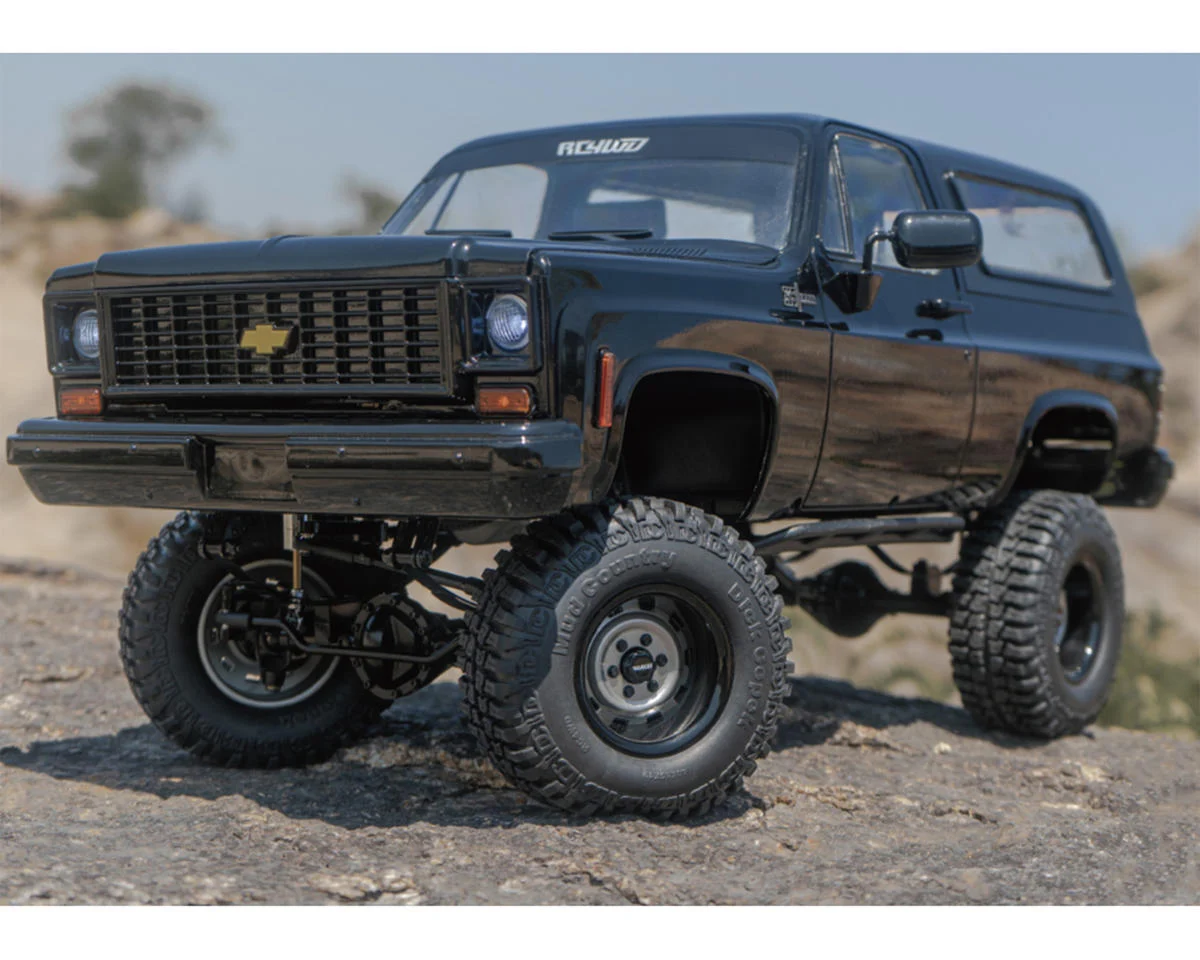 RC4WD Trail Finder 2 RTR Scale Truck w/Chevrolet K5 Blazer Body Set (Midnight Edition) – image 2