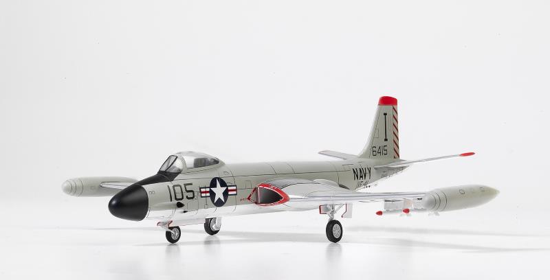 Academy 1/72 USN F2H-3 VF-41 "BLACK ACES" – image 1