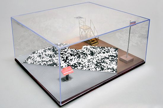 Master Tools 316x276x136mm Diorama Display Case – image 1